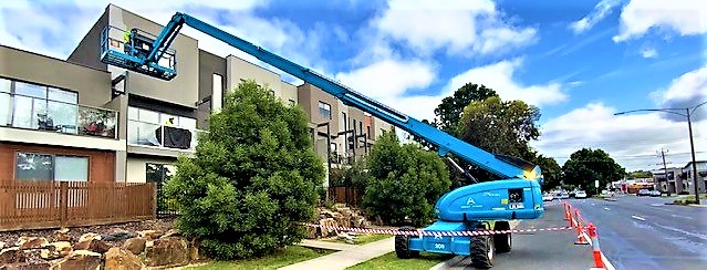 660sj_-_mooroolbark.jpg
